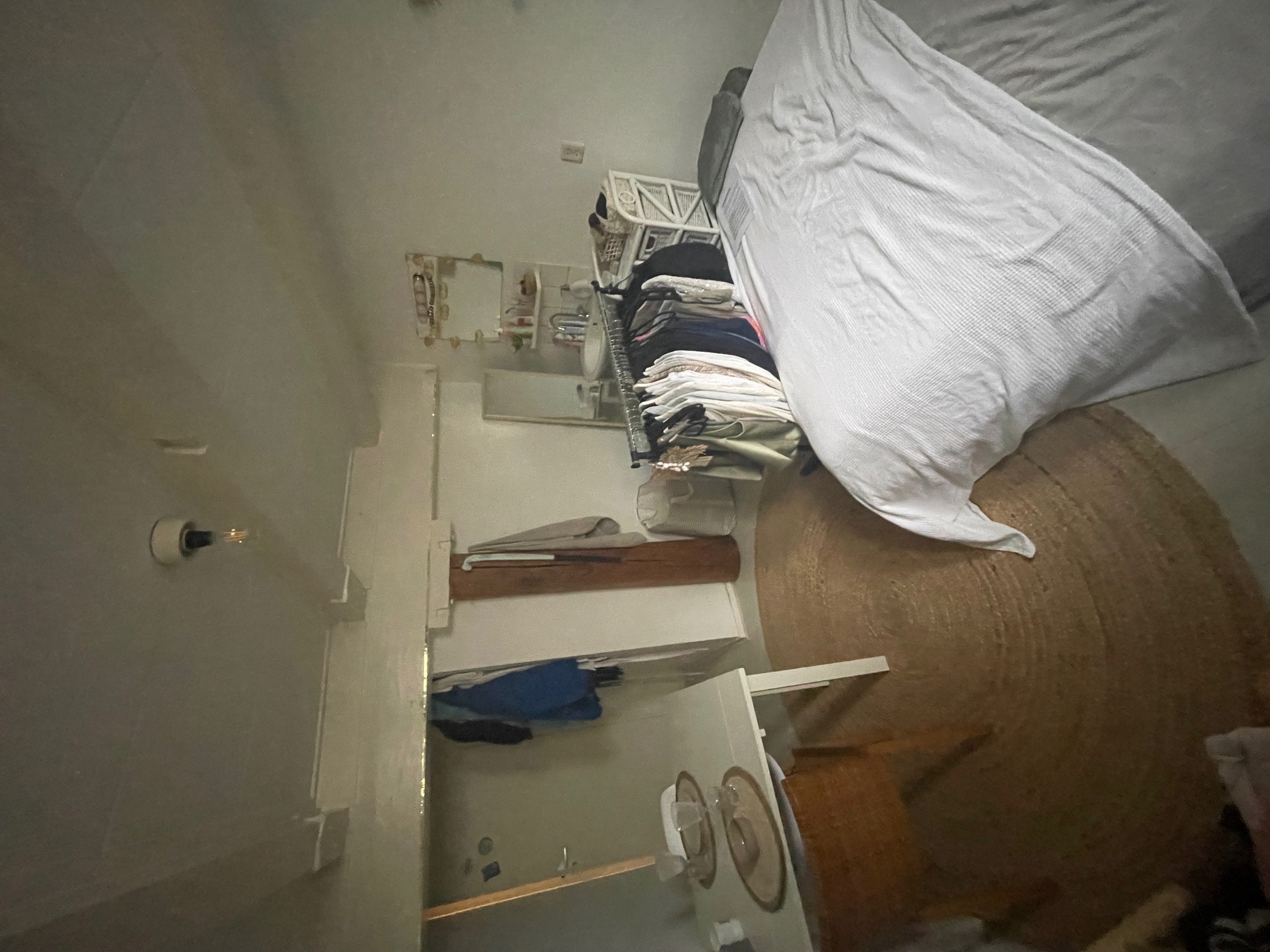 Room with own kitchen, immediately available