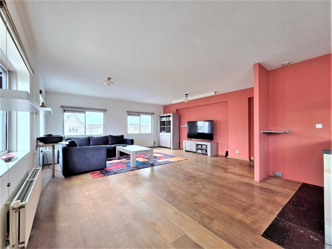Half appartement met slaapkamers