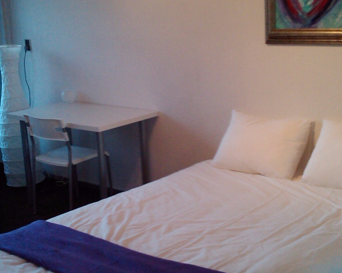 Mooie ruime gemeub. kamer in Amsterdam nw West