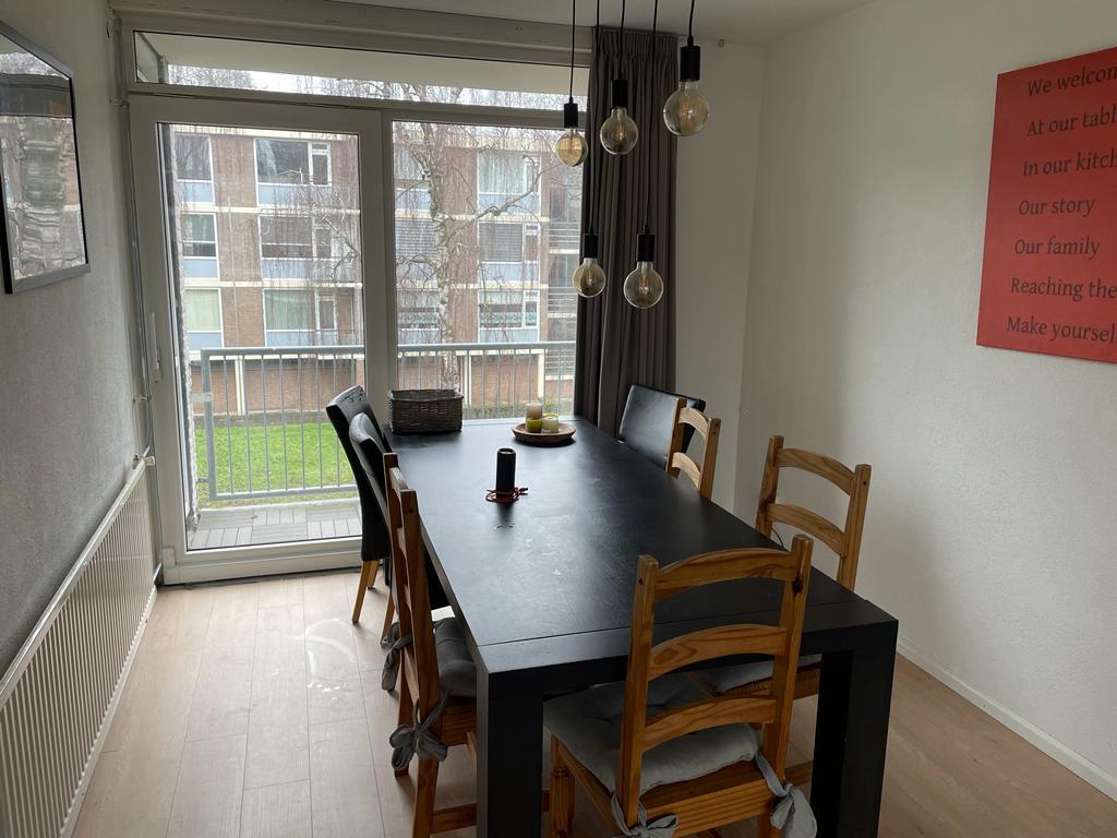 Gemeubileerd Kamer te huur!