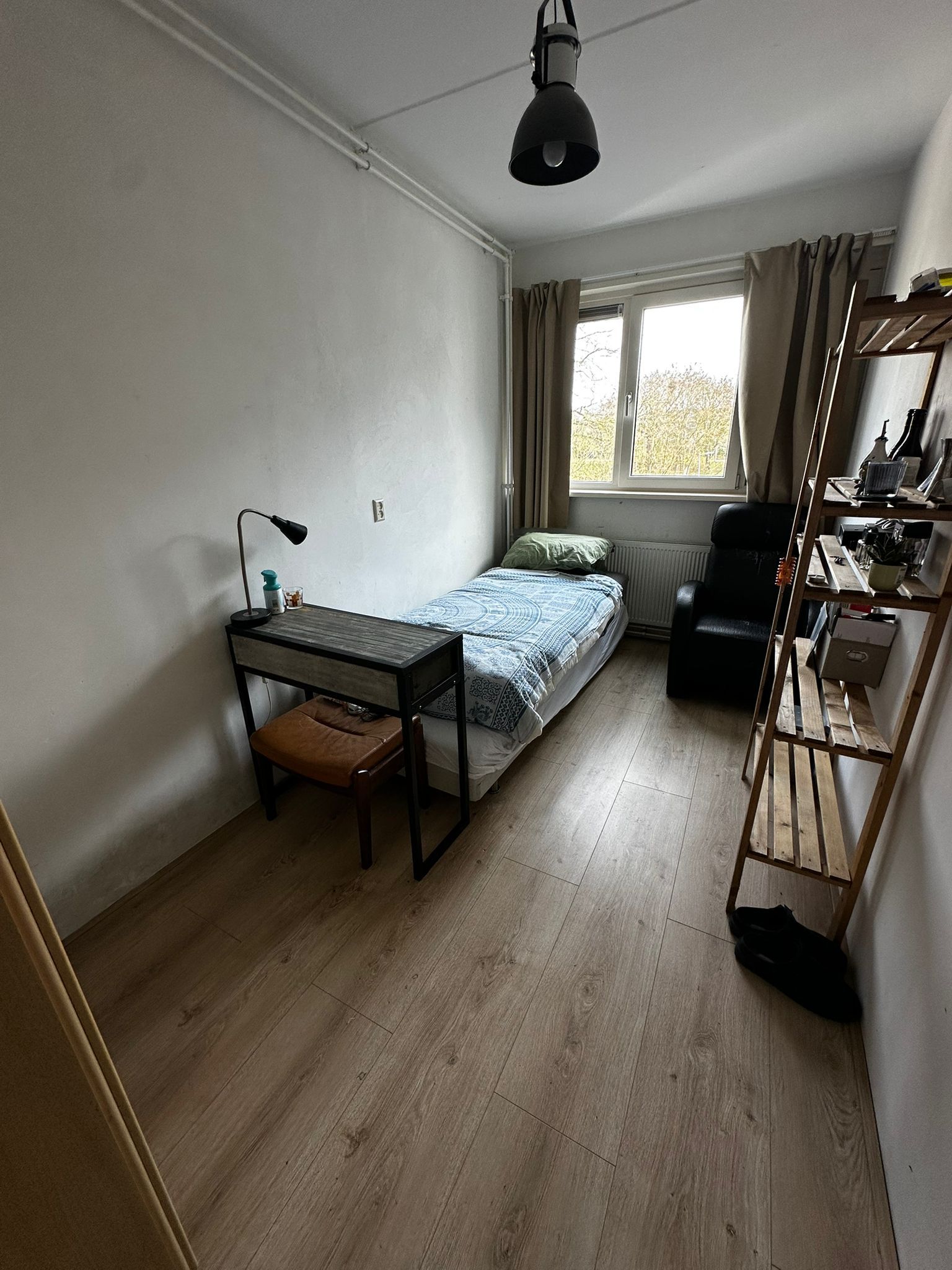 Room Available - Move in from the 1st