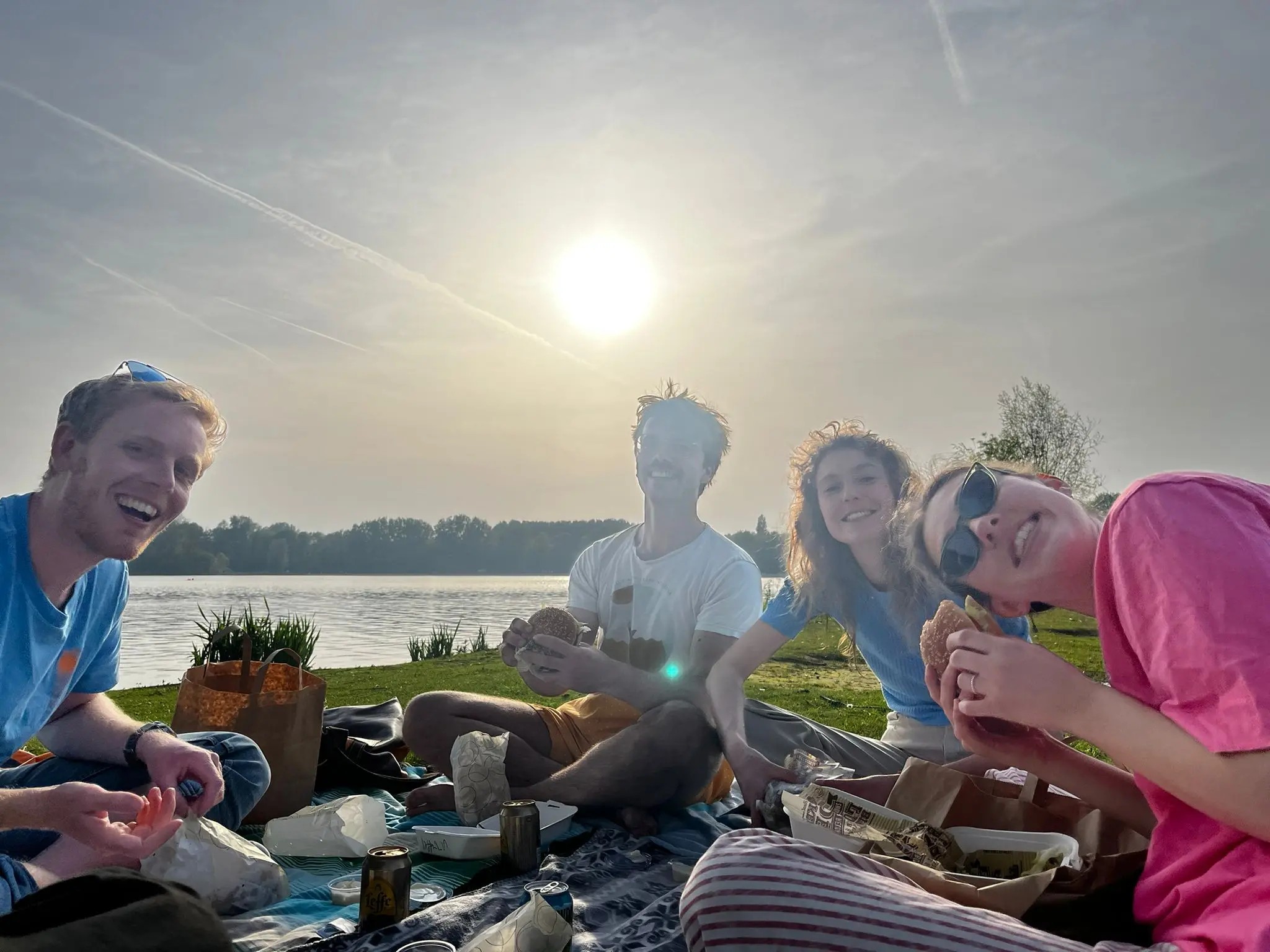 Nieuwe vrouwelijke huisgenoot gezocht!