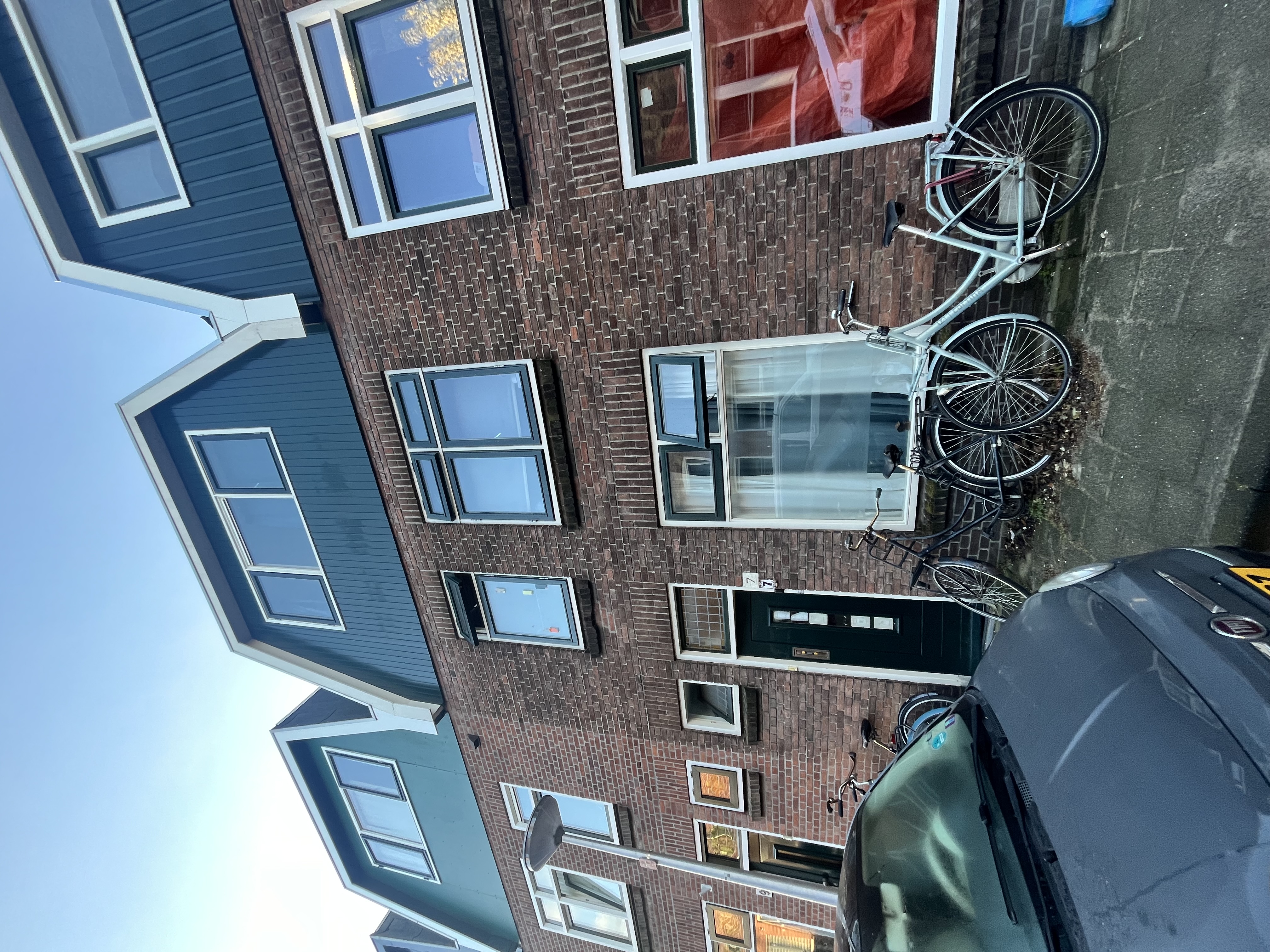 Kamer in een meidenhuis in centrum van Delft!