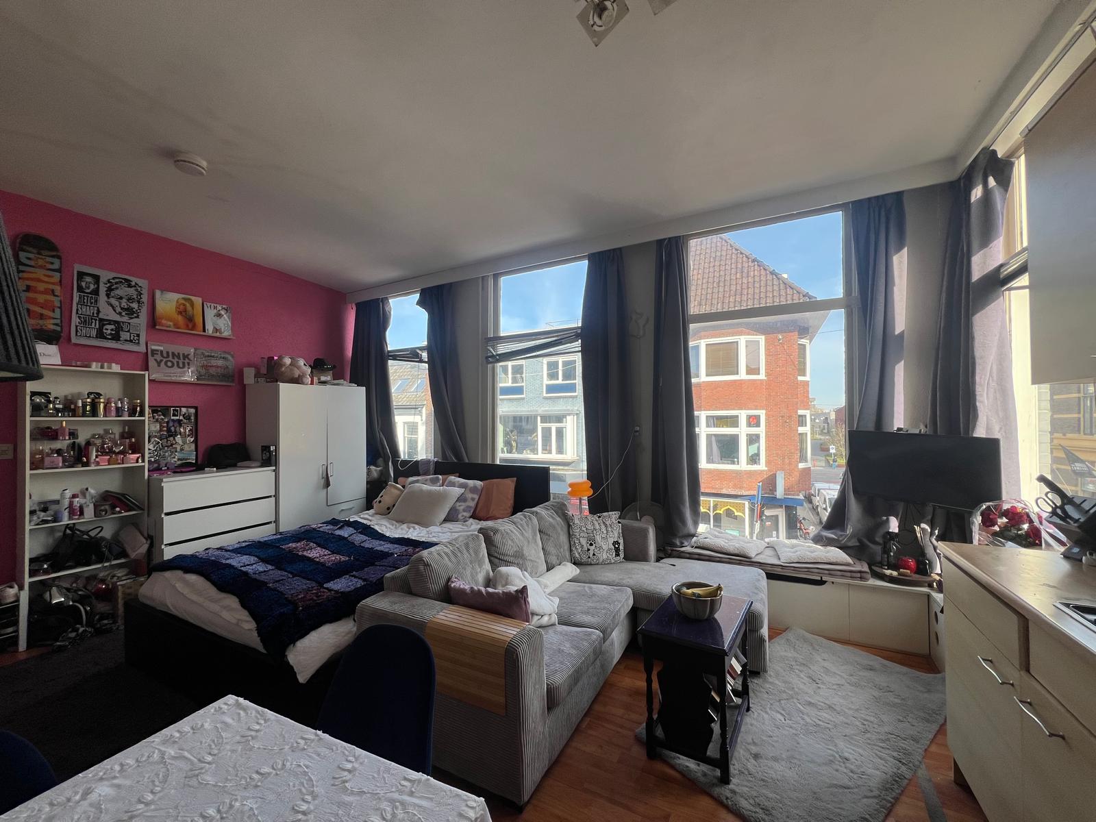 Renovated Apartment Near City Center