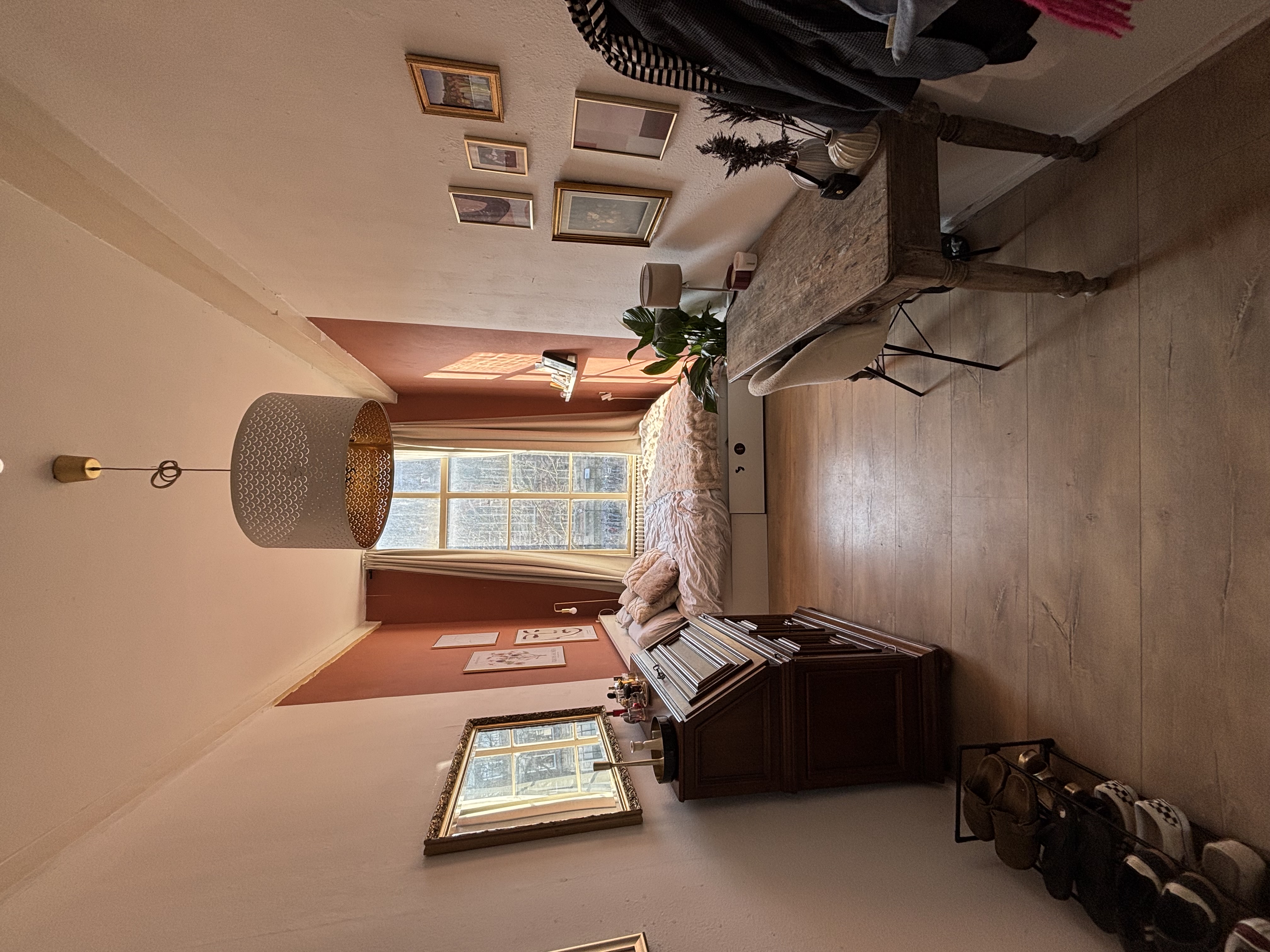 Room for rent, Rapenburg