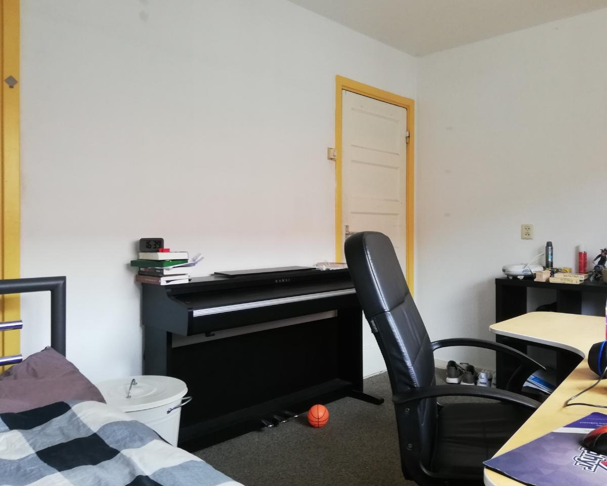 Mooi nette kamer in een leuk huis.