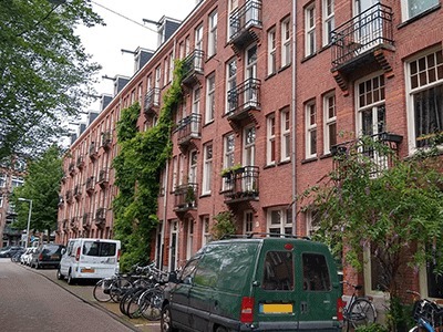 2 gerenoveerde kamers in Amsterdam