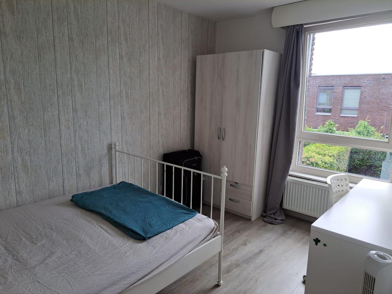 Cosy Room in lovely house by the Beach