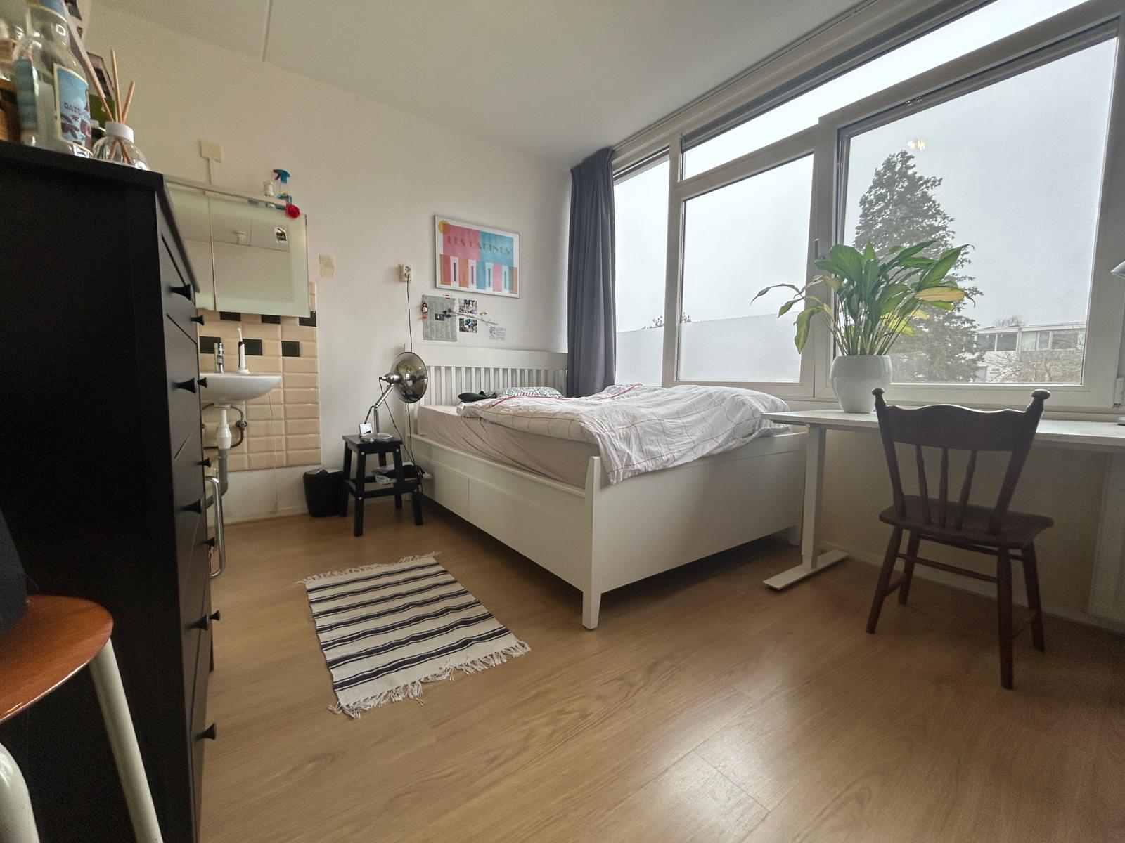 Ruime kamer nabij het stadscentrum!