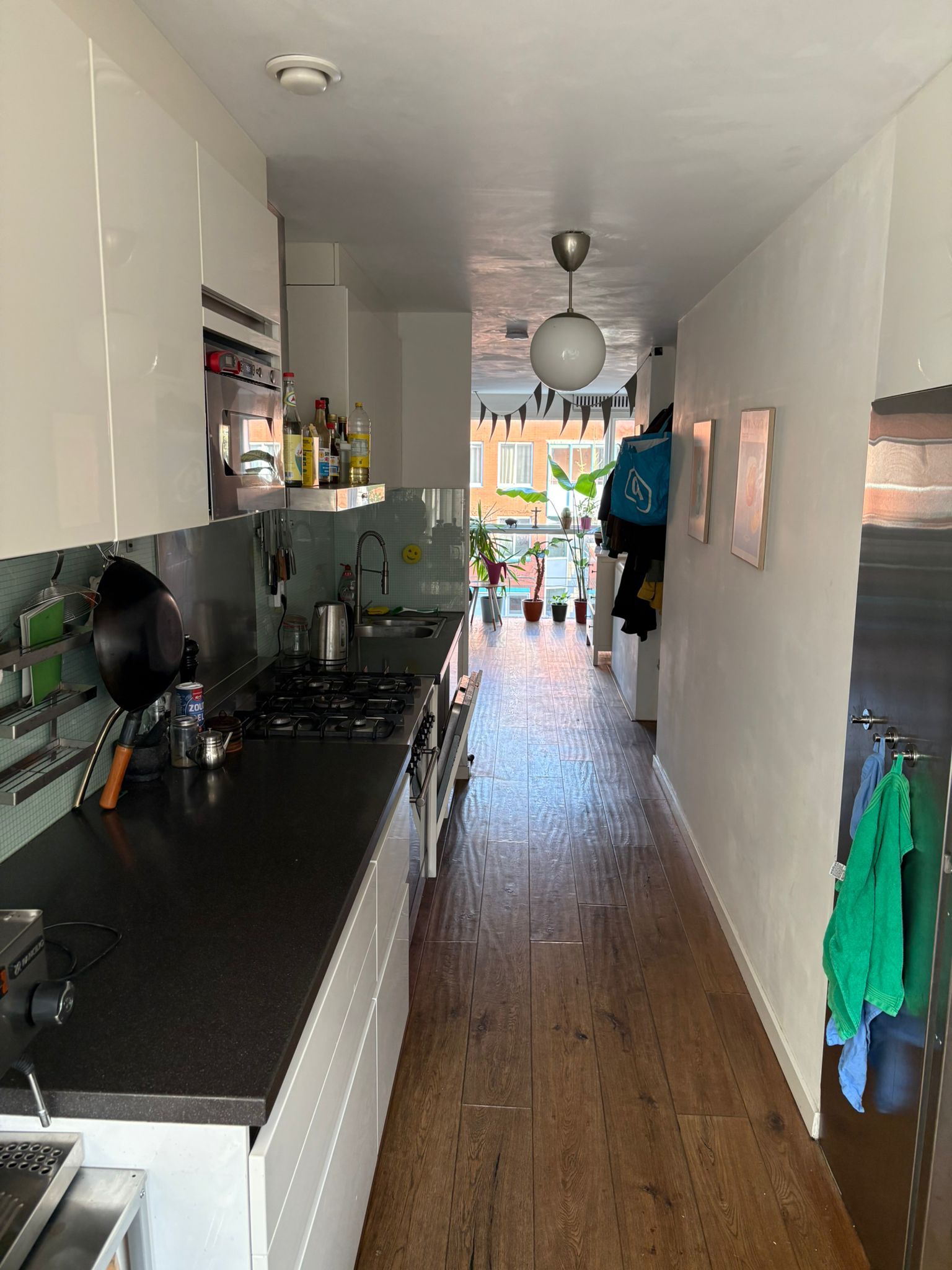 Onderhuur in Oost met twee huisgenoten (m)