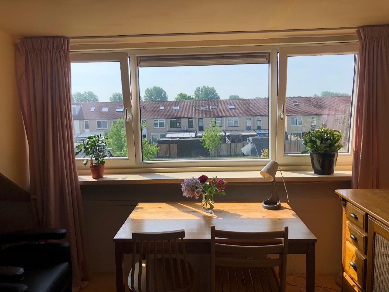 Zelfstandige zolder in rustige buurt