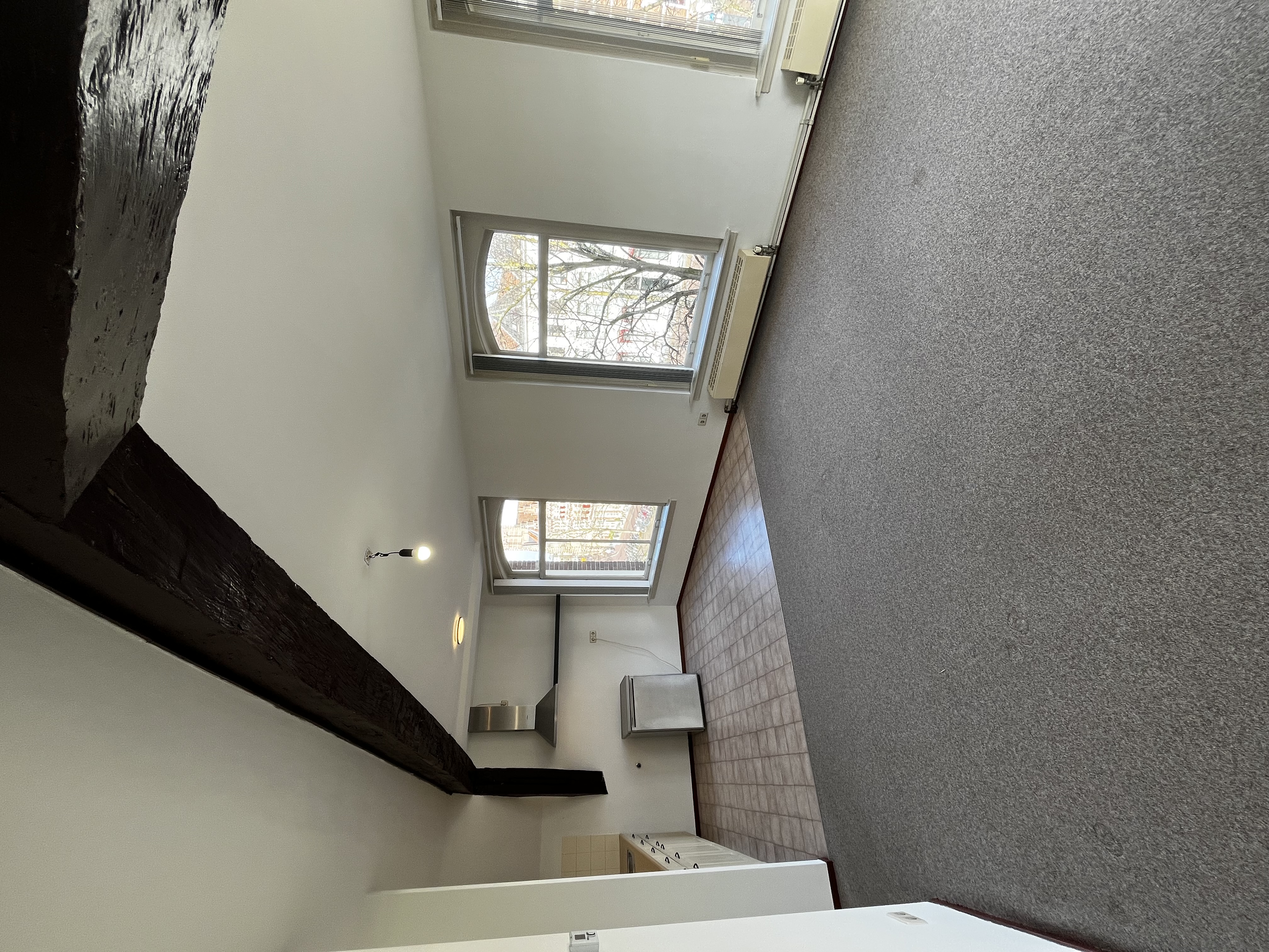 Ruim appartement hartje Leiden