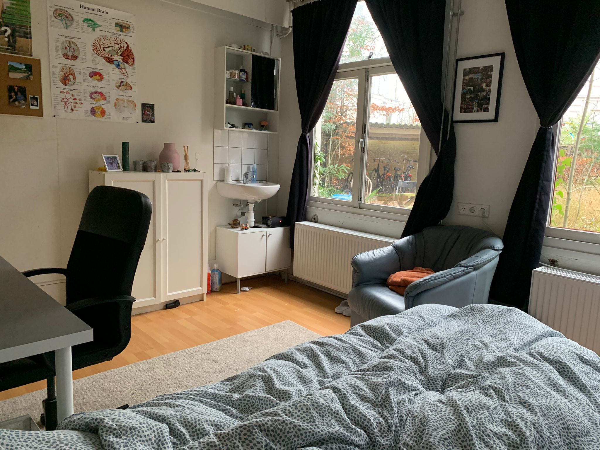 Twee kamers in een meidenhuis!