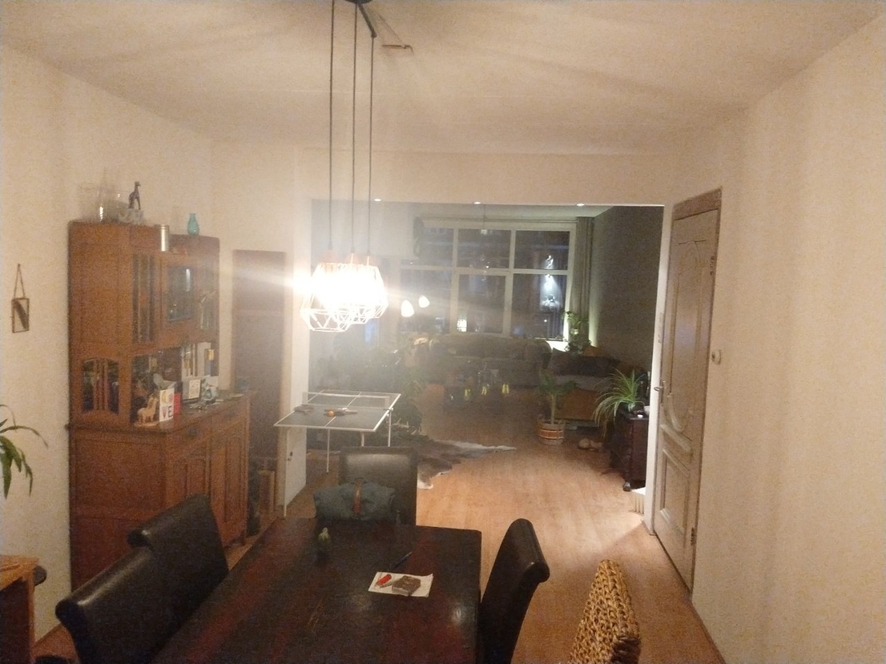 grote ruime kamer met eigen balkon